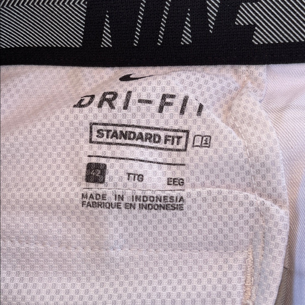 Nike Gray Plaid Standard Fit Pants - Picture 3 of 5